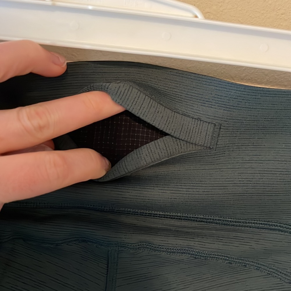 Outdoor Voices Leggings 7/8 - Picture 4 of 4